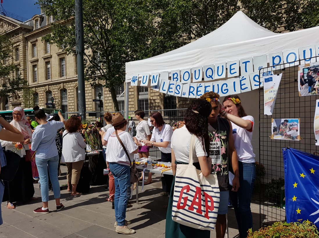 Les réfugiés stand république Paris